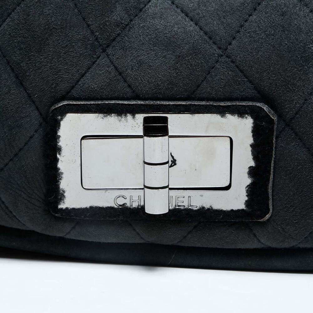 CHANEL Black Shoulder Bag - Picture 8 of 13